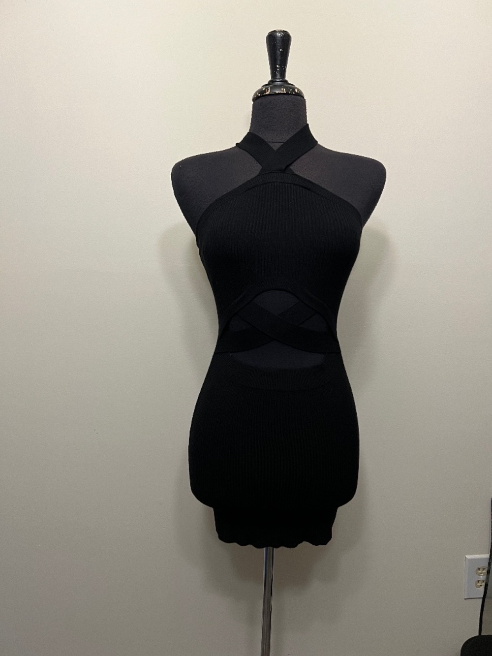 Almost Famous Middle Cut Out Bodycon Mini Dress